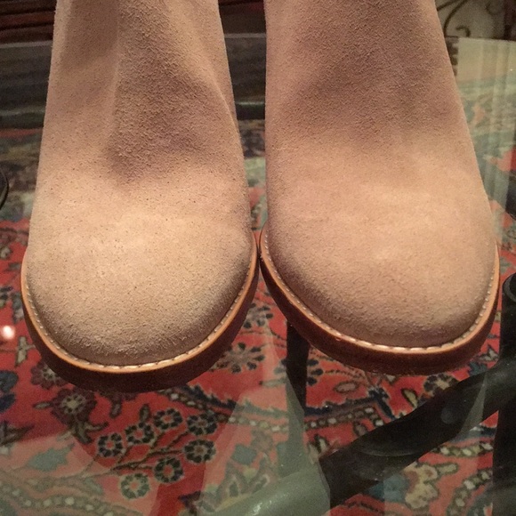 EUC cole Haan grand.os Tan suede Ankle boot Sz 9 - Picture 3 of 7